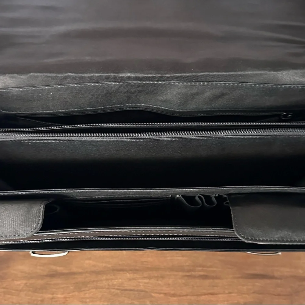 Wilsons Leather Pelle Studio Leather Messenger Bag Briefcase Satchel Black